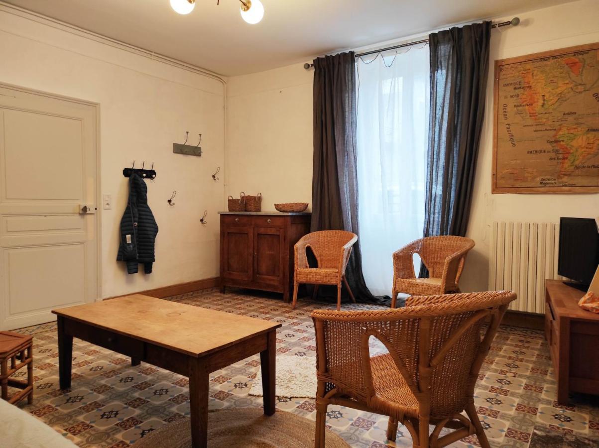 Gite Le Mage - Maison De Retrouvailles Saint-Marcel  Bagian luar foto